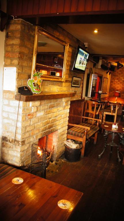 Dalys Inn Donore  Buitenkant foto