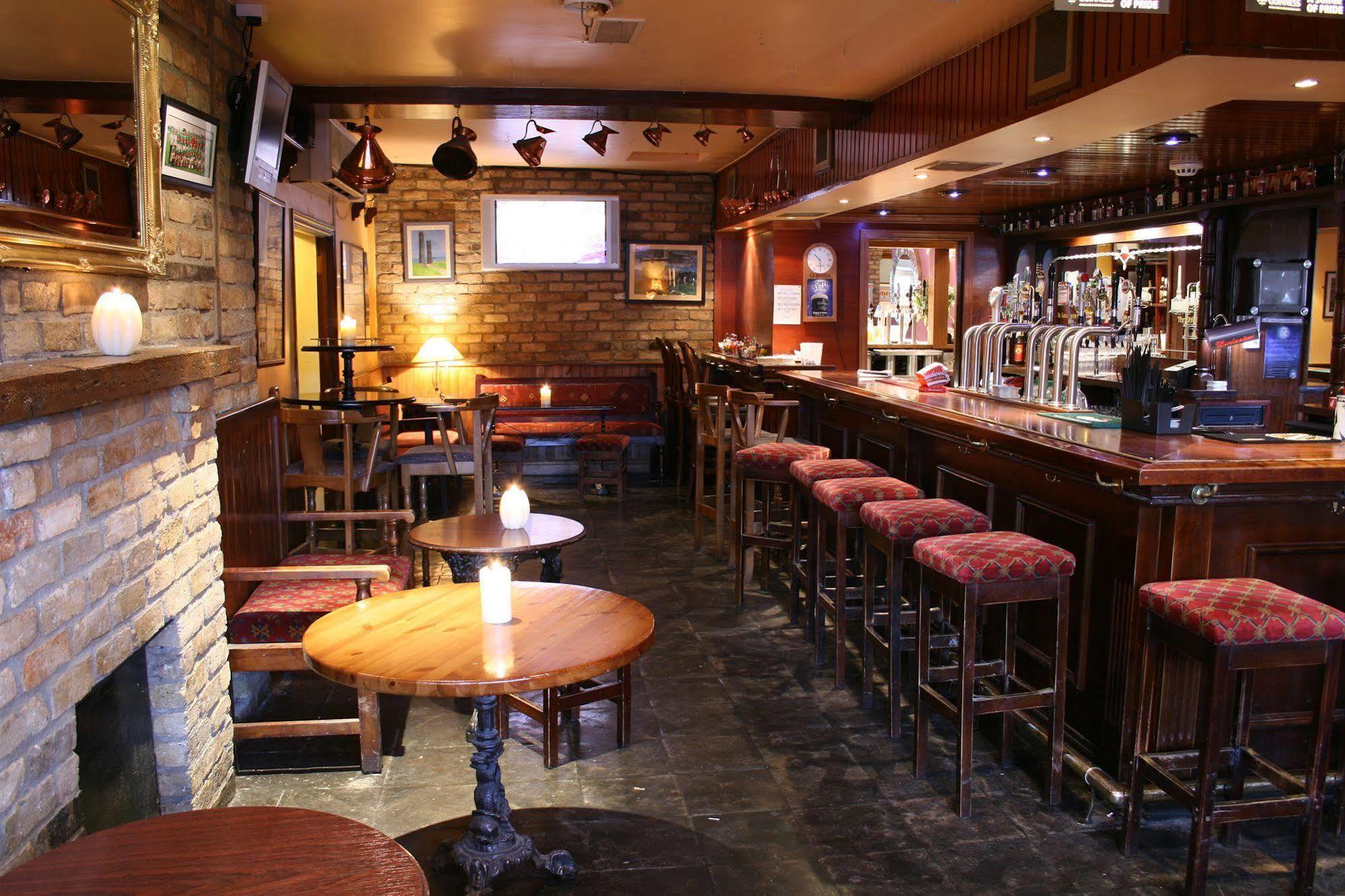Dalys Inn Donore  Buitenkant foto